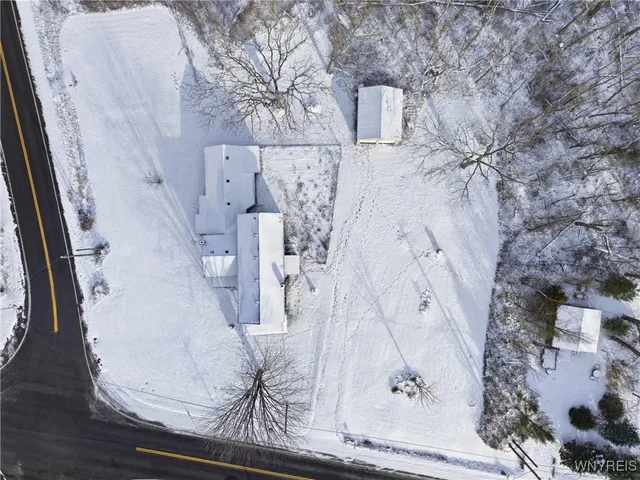 $329,900 | 6043 Old Niagara Road, Lockport Town, NY 14094