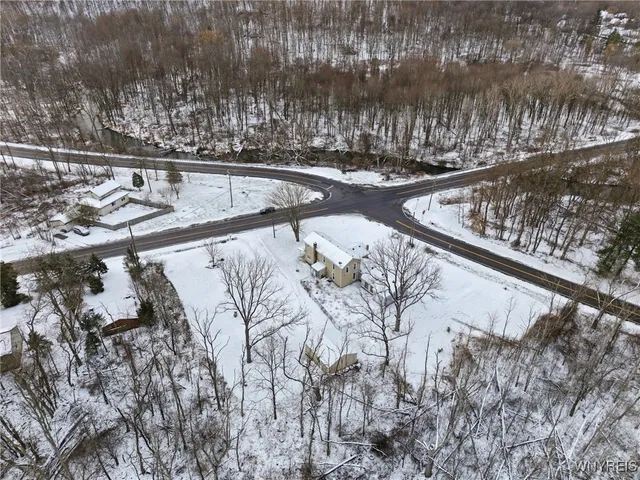 $329,900 | 6043 Old Niagara Road, Lockport Town, NY 14094