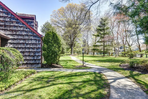 $725,000 | 55 Cheshire Square, Little Silver, NJ 07739