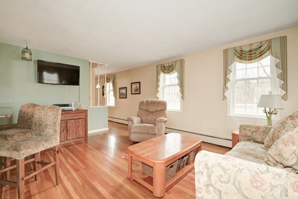 47 Newell Hill Road Sterling, MA 01564 - Photo 13 of 21 Gallery Image 13