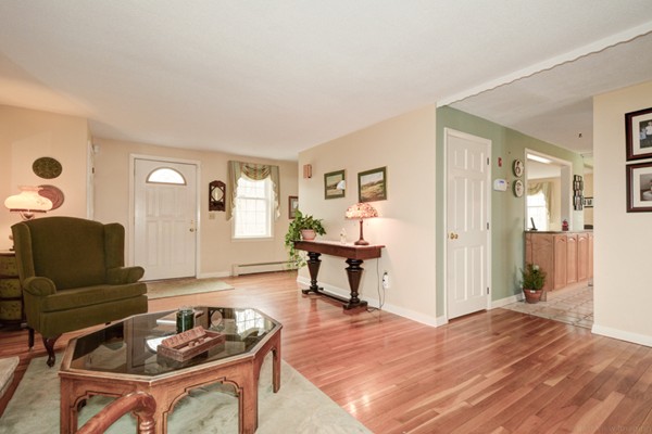 47 Newell Hill Road Sterling, MA 01564 - Photo 5 of 21 Gallery Image 5