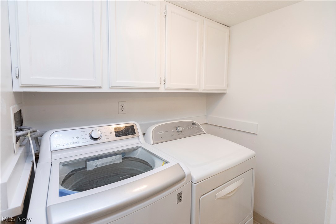 22938 Mastick Road, Unit 102 Fairview Park, OH 44126 - Photo 27 of 35