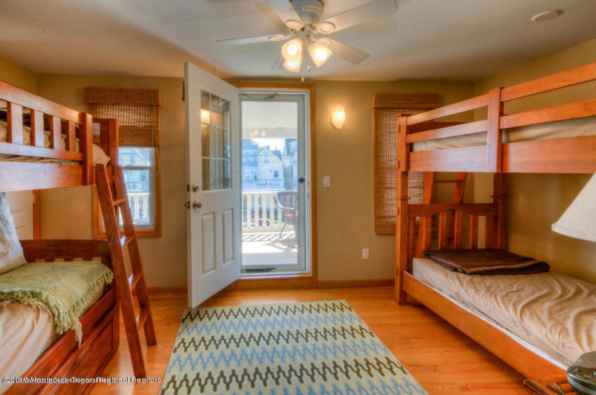 11 Pitman Avenue Ocean Grove, NJ 07756 - Photo 16 of 24 17