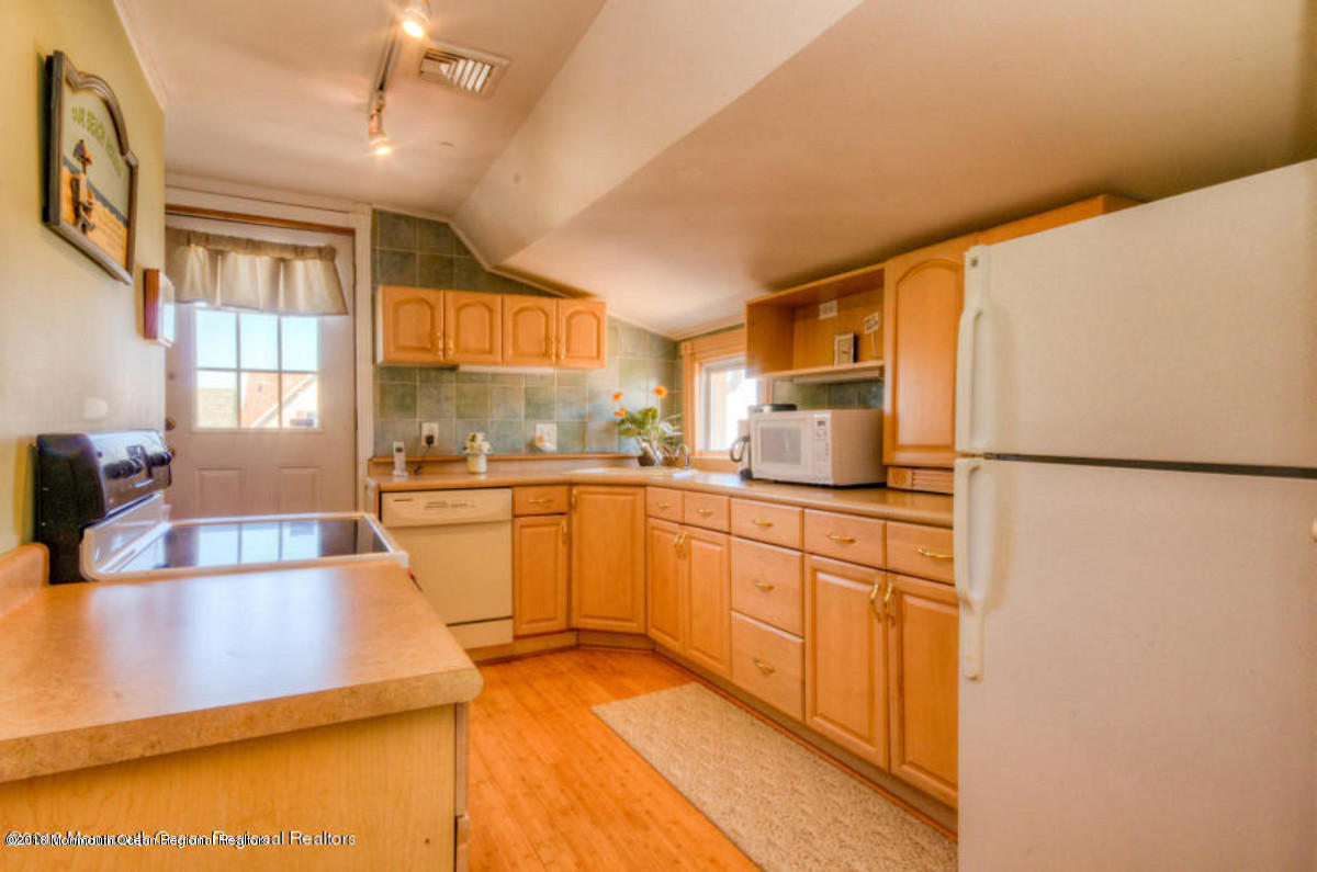 11 Pitman Avenue Ocean Grove, NJ 07756 - Photo 20 of 24 22