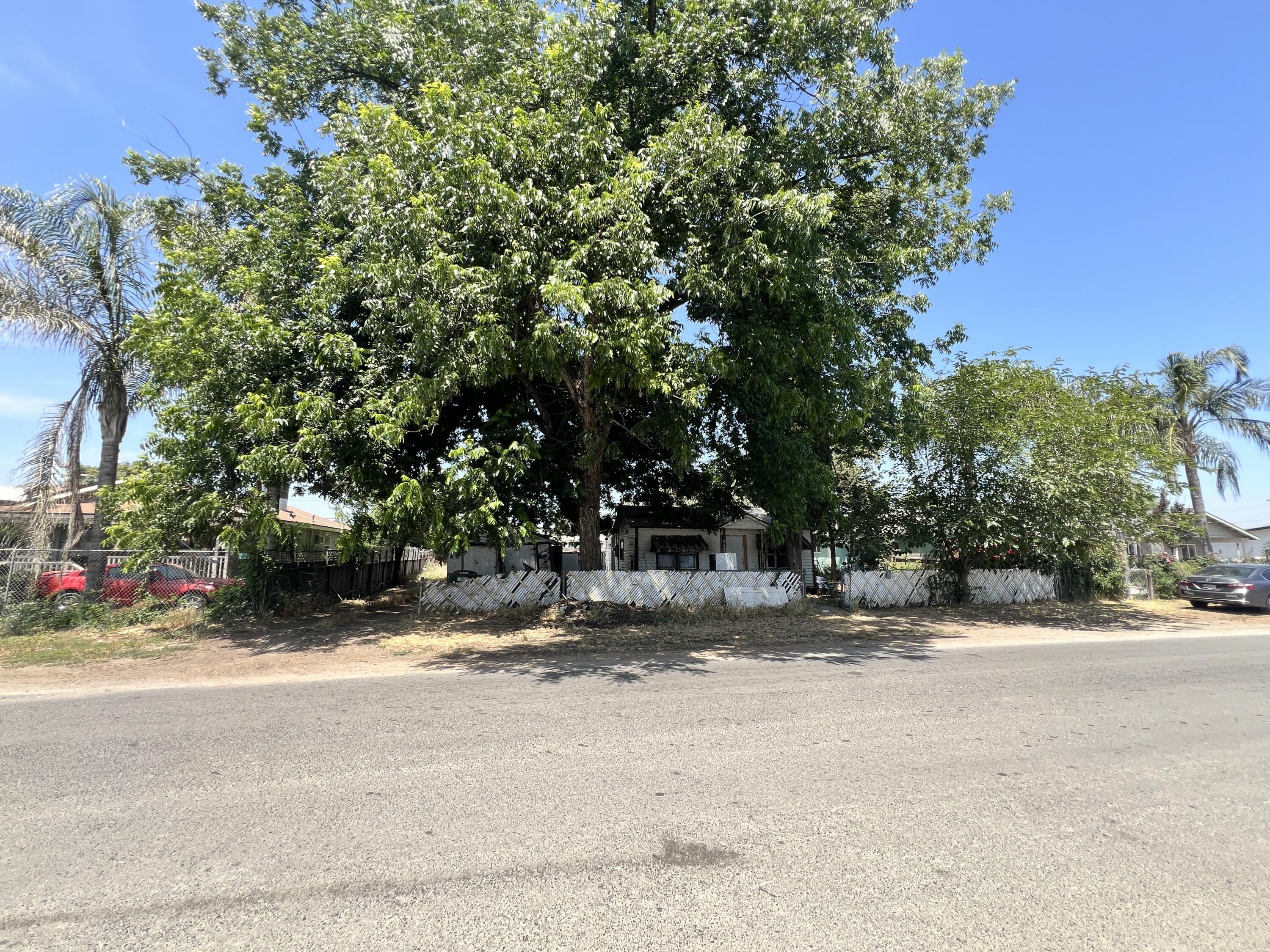 14733 Imperial Road Porterville, CA 93257 - Photo 3 of 3 IMG_8284