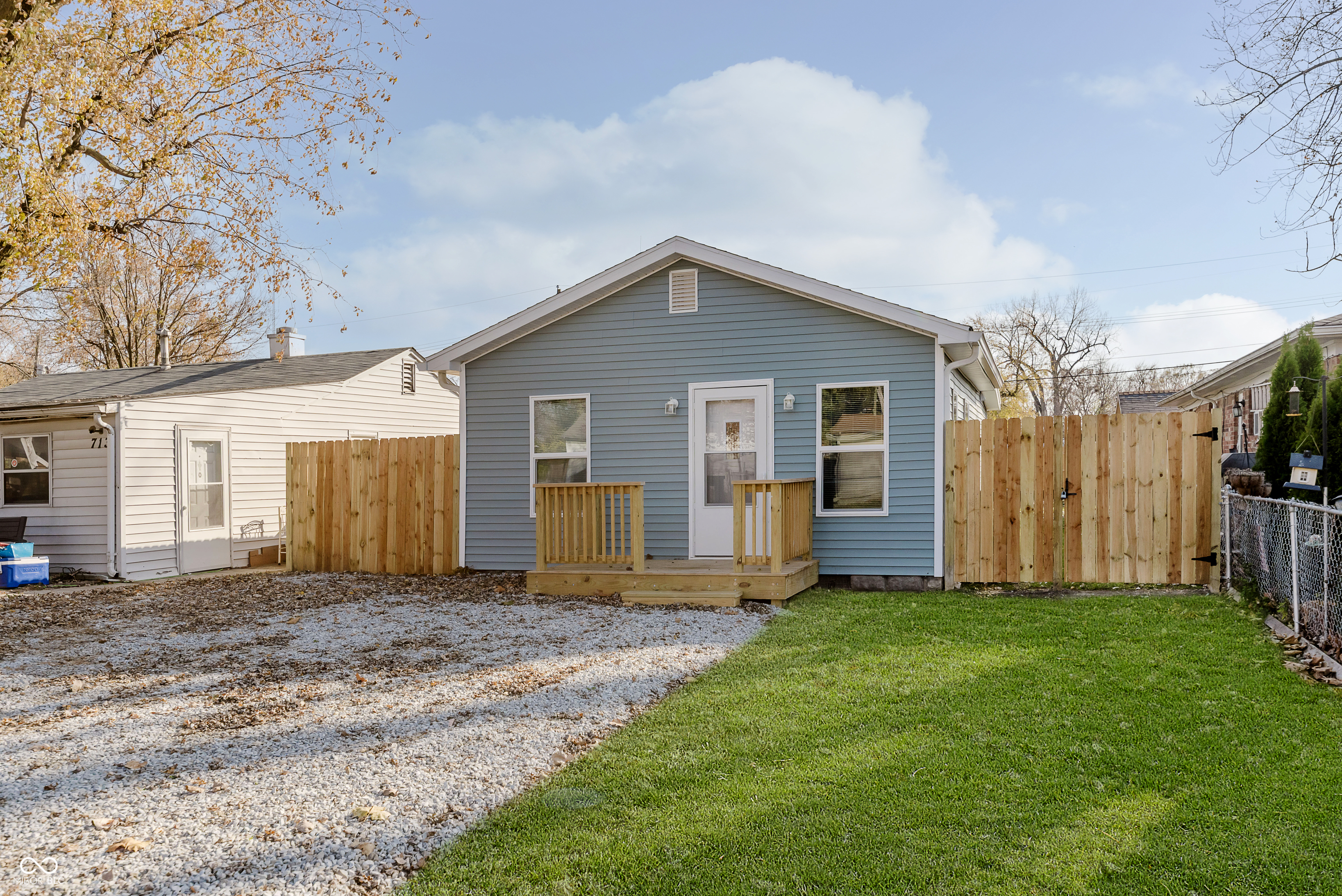 711 East Perry Street Indianapolis, IN 46227 - Photo 2 of 28