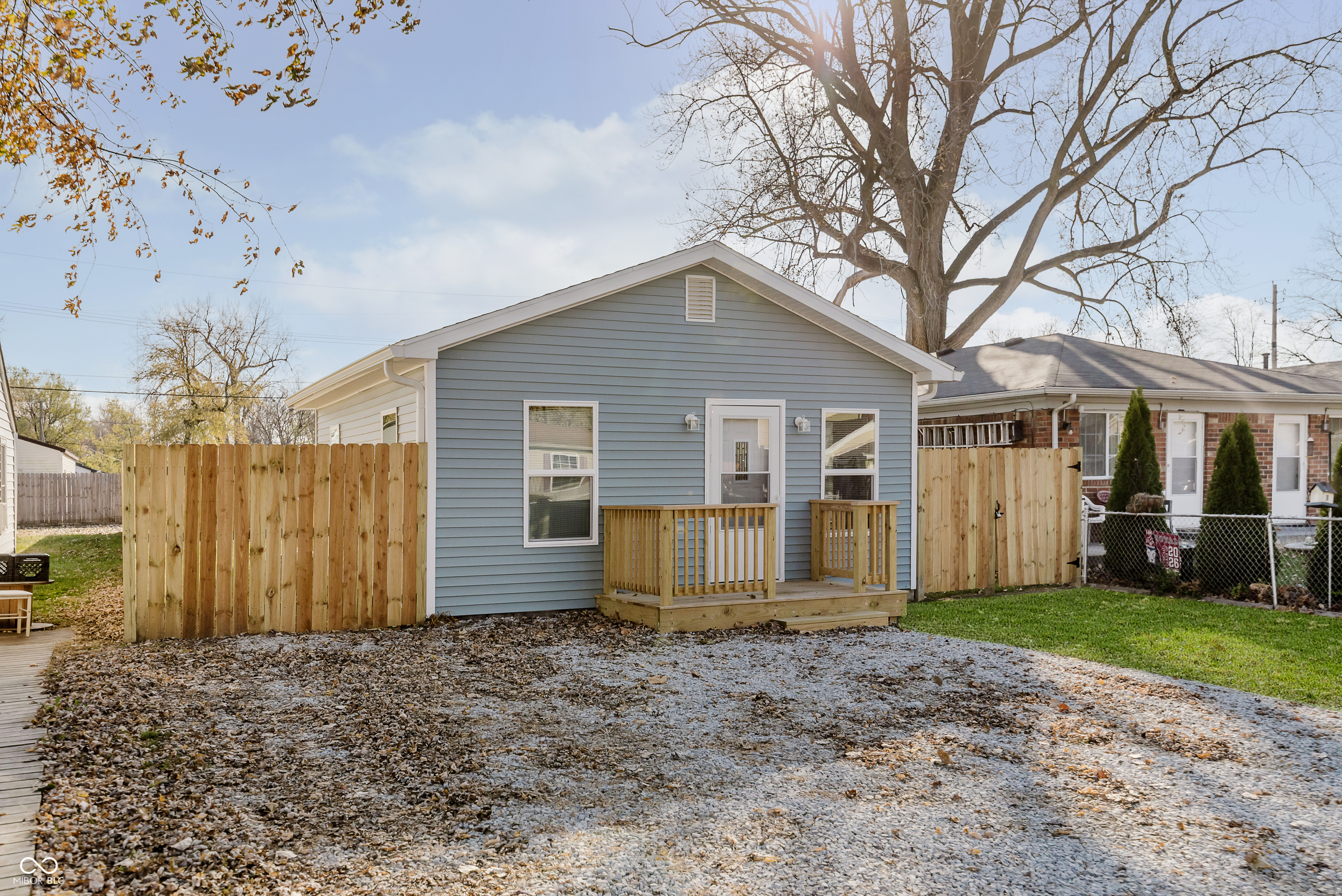 711 East Perry Street Indianapolis, IN 46227 - Photo 3 of 28