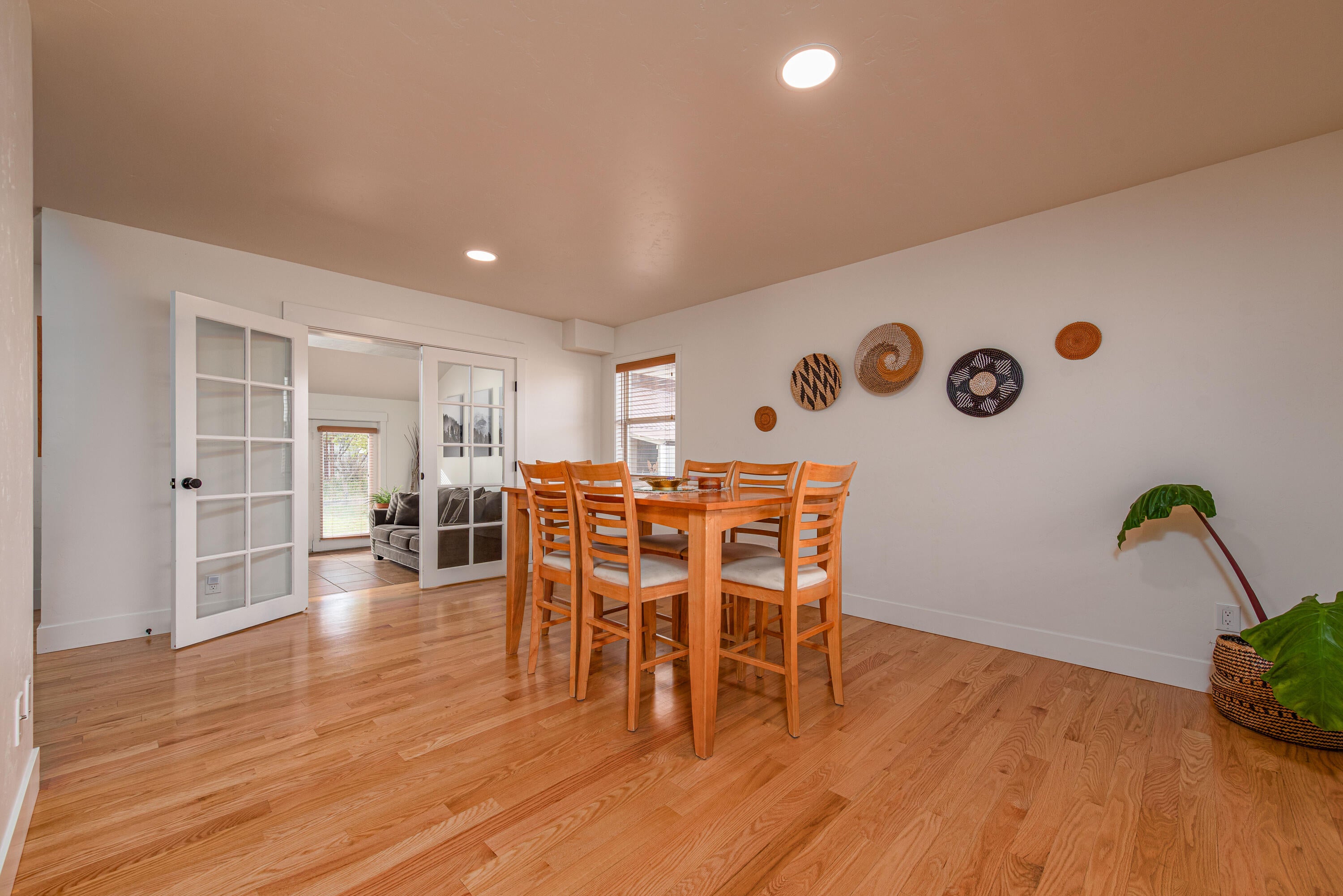 544 Apollo Road Prineville, OR 97754 - Photo 29 of 51 dining room