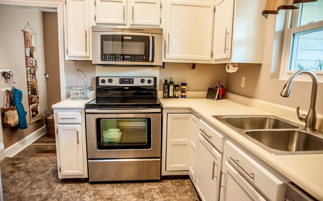 1259 Llewellyn Road Mount Pleasant, SC 29464 - Photo 4 of 24 _DSC9821