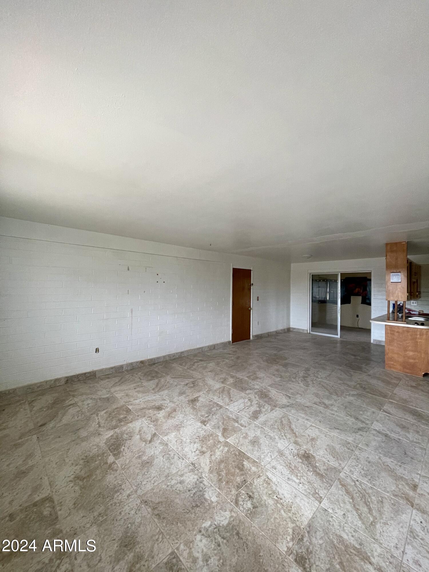 Kitchen/Living room