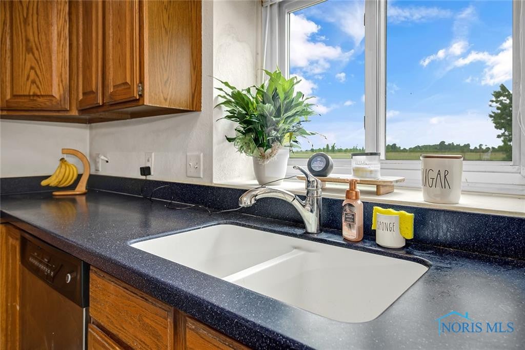 6315 Brown Road Oregon, OH 43616 - Photo 21 of 43 Gallery Image 21