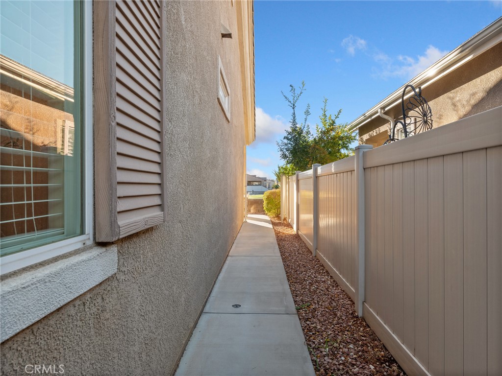 10446 Bridge Haven Road Apple Valley, CA 92308 - Photo 36 of 52