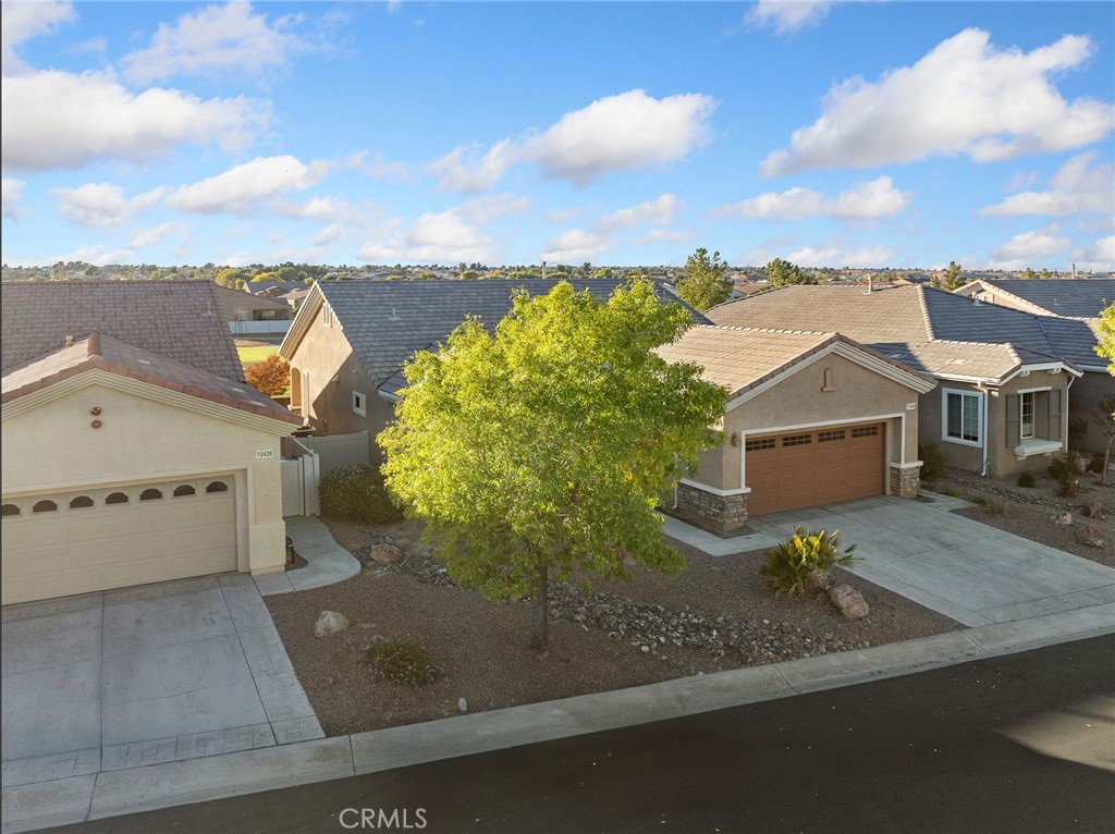 10446 Bridge Haven Road Apple Valley, CA 92308 - Photo 4 of 52