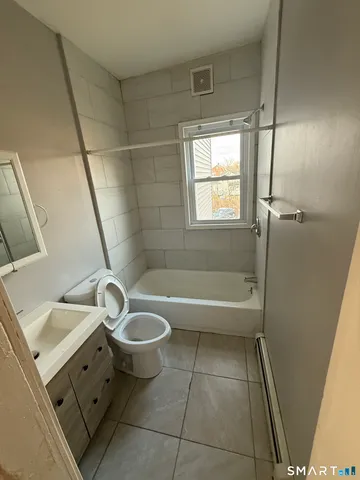 $2,000 | 65 Linsley Avenue, Meriden, CT 06451