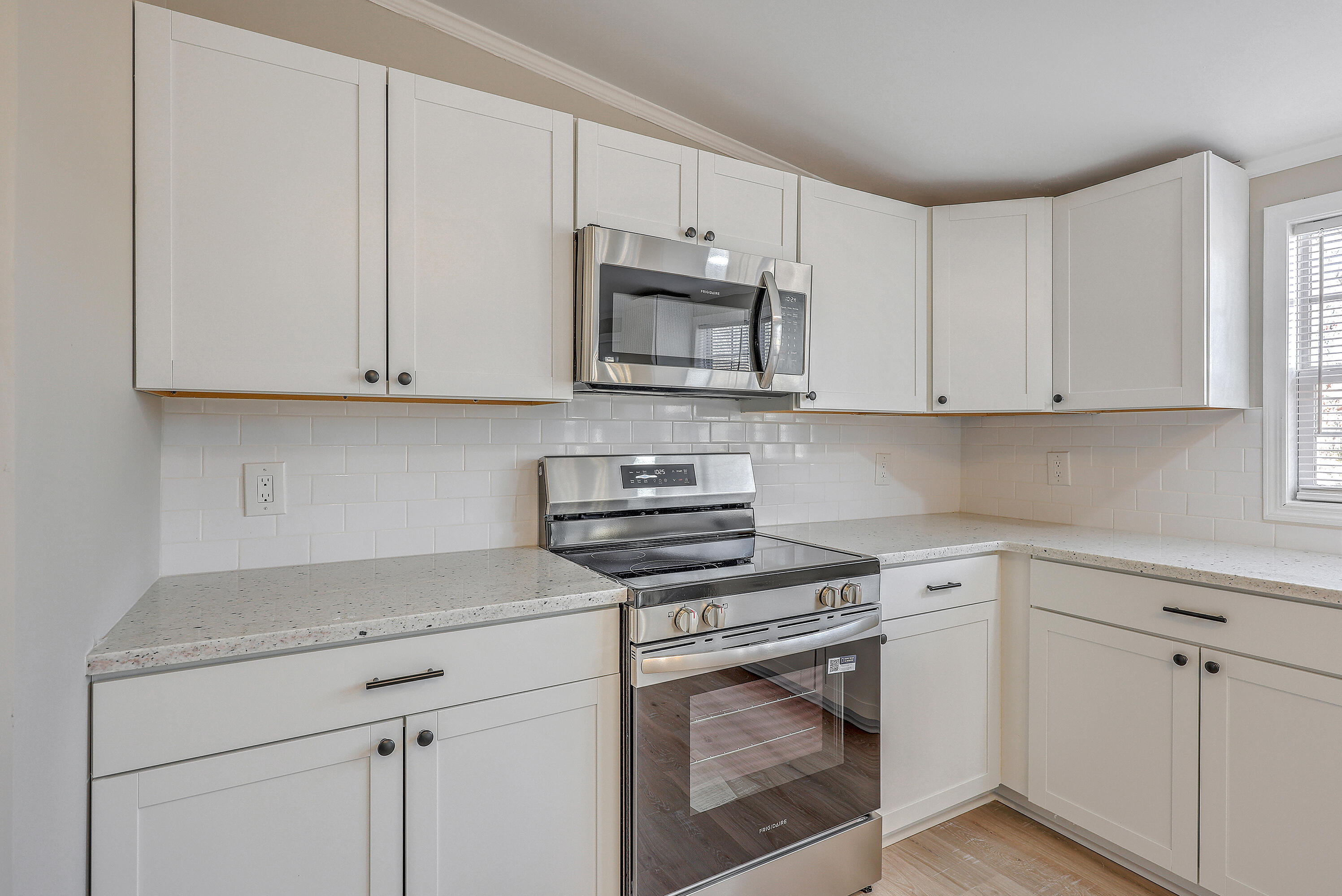 205 O C 2183 North, SC 29112 - Photo 12 of 43 ZYN_1979_80_81_82_83_84_85