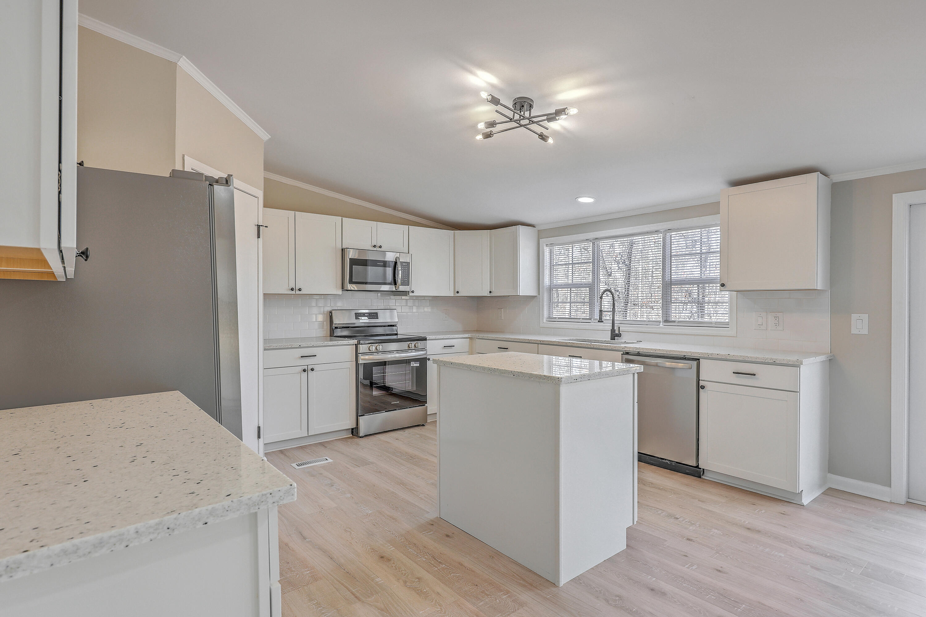 205 O C 2183 North, SC 29112 - Photo 10 of 43 ZYN_1965_66_67_68_69_70_71