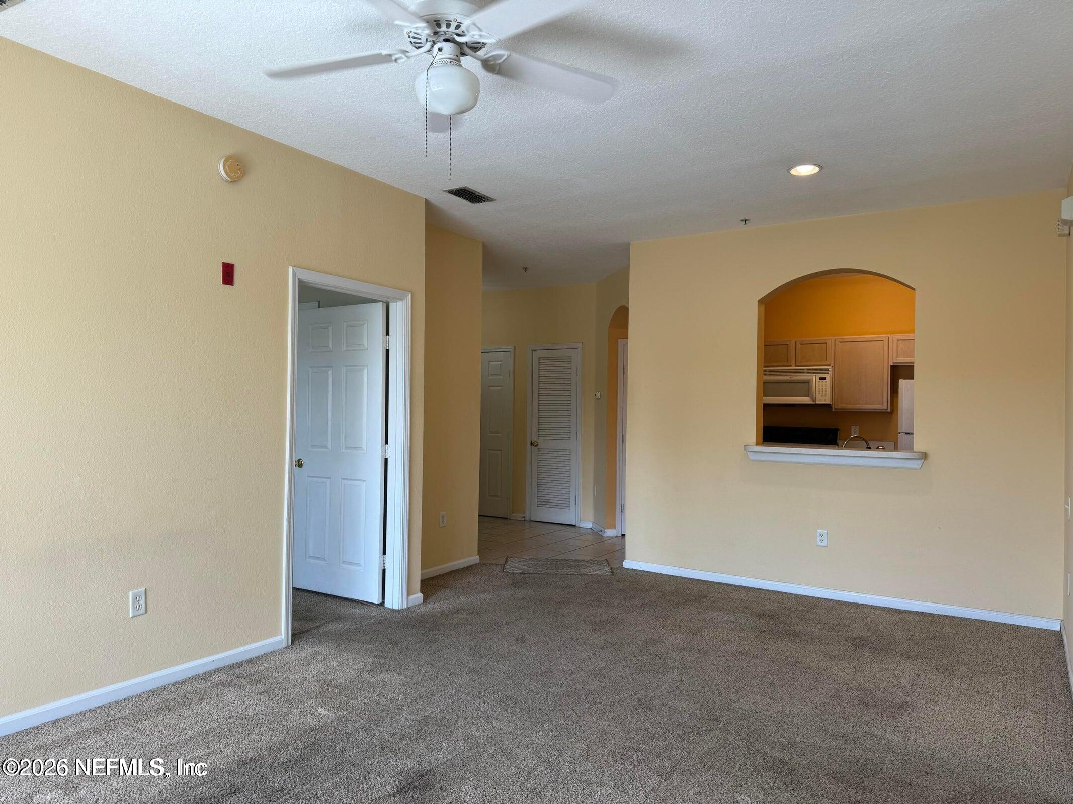 10550 Baymeadows Road, Unit 811 Jacksonville, FL 32256 - Photo 5 of 14 20250211210541135136000000-o