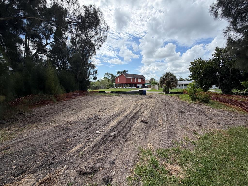 1020 Linden Road Venice, FL 34293 - Photo 1 of 4