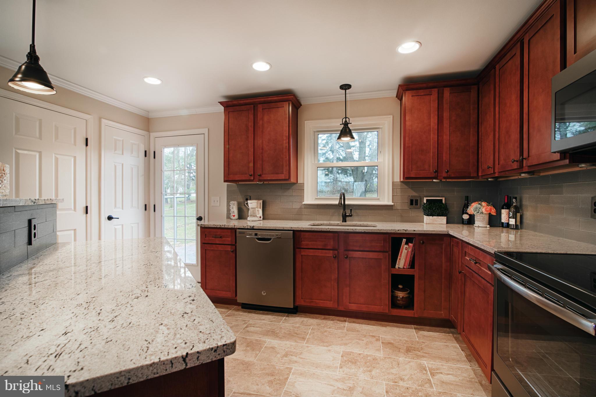 123 Harvard Road Hagerstown, MD 21742 - Photo 12 of 30 Kitchen