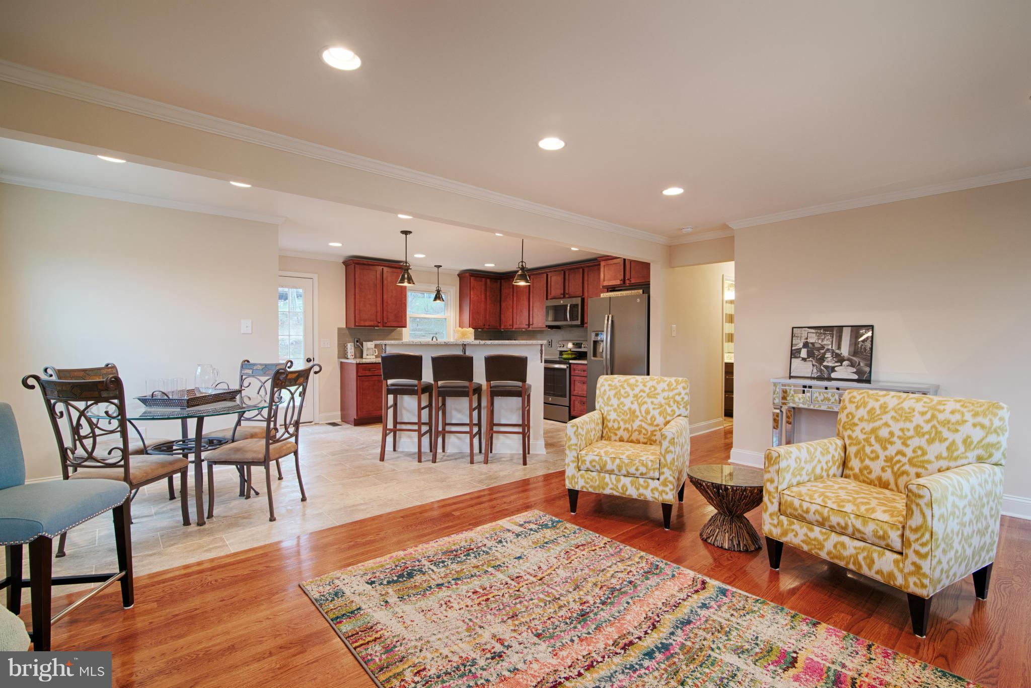 123 Harvard Road Hagerstown, MD 21742 - Photo 6 of 30 Living Room