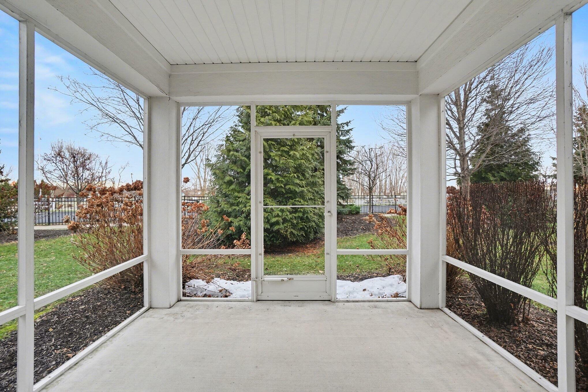 920 West Savidge Street, Unit 6 Spring Lake, MI 49456 - Photo 14 of 37 011_file_9844