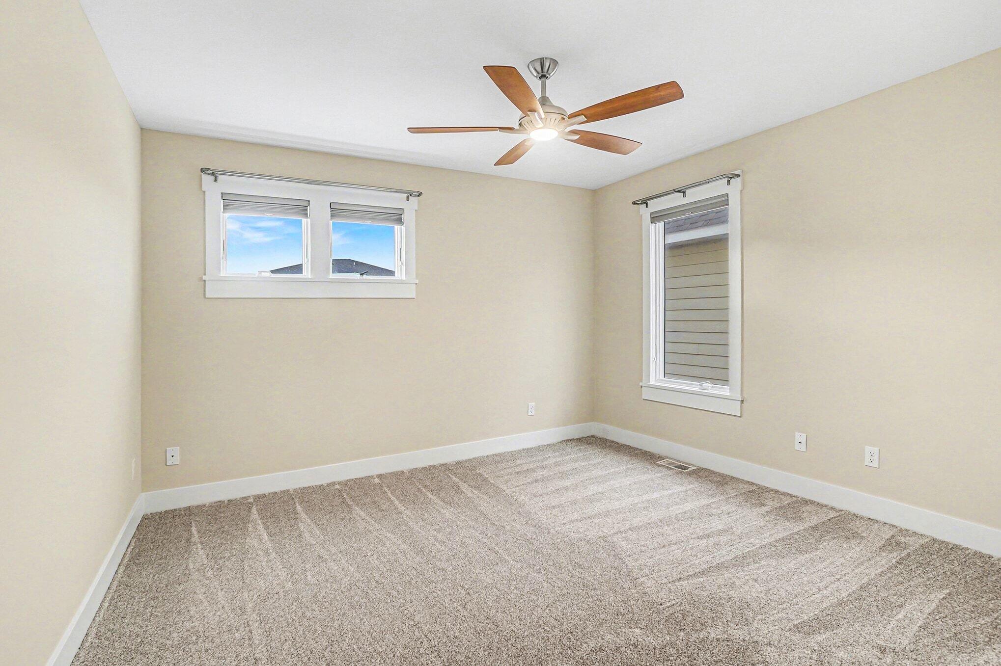 920 West Savidge Street, Unit 6 Spring Lake, MI 49456 - Photo 20 of 37 019_file_2217