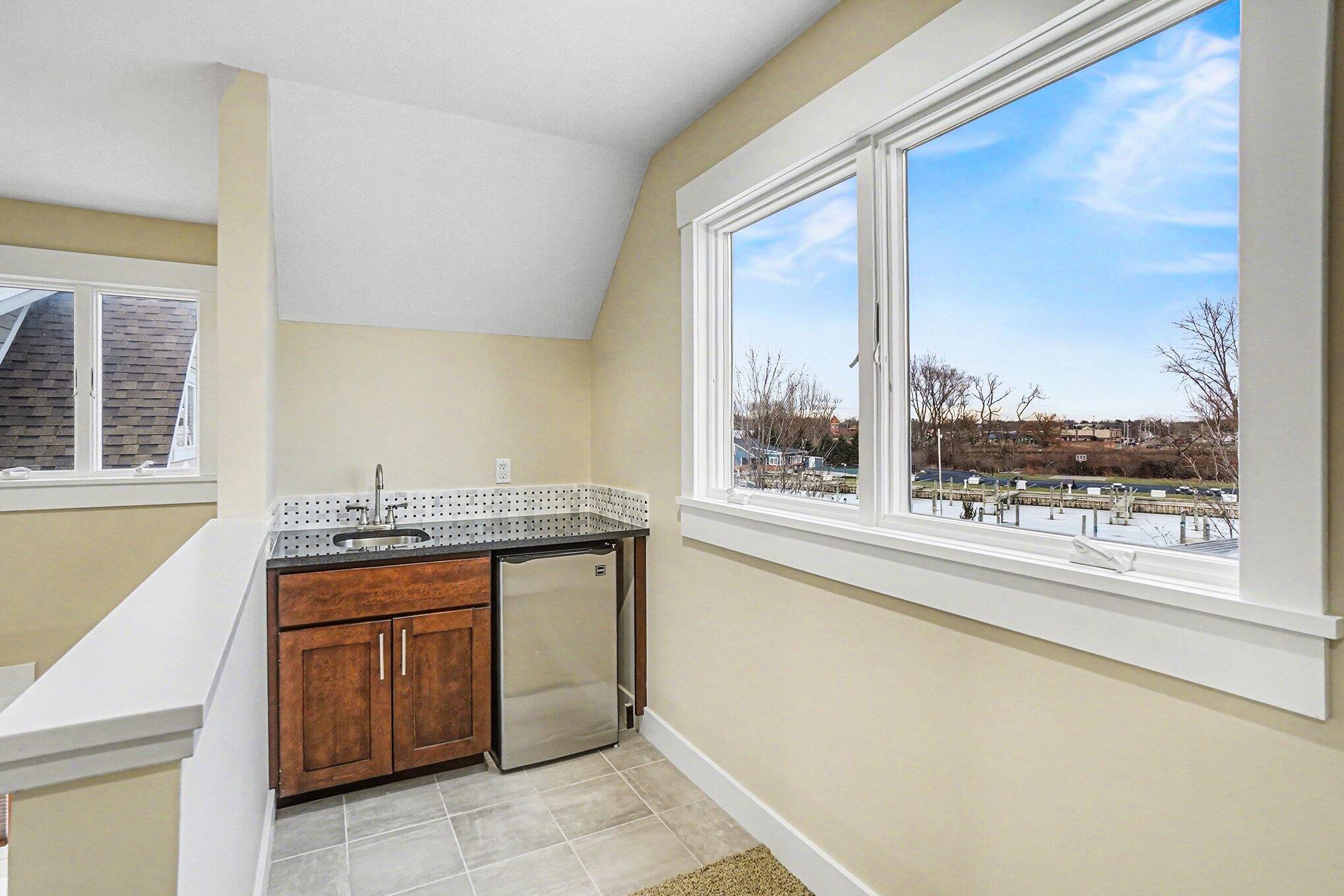 920 West Savidge Street, Unit 6 Spring Lake, MI 49456 - Photo 24 of 37 020_file_1375