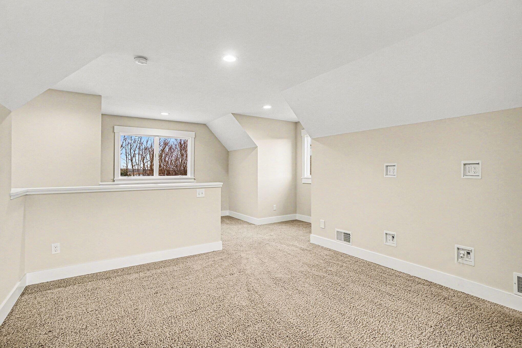 920 West Savidge Street, Unit 6 Spring Lake, MI 49456 - Photo 25 of 37 022_file_6718