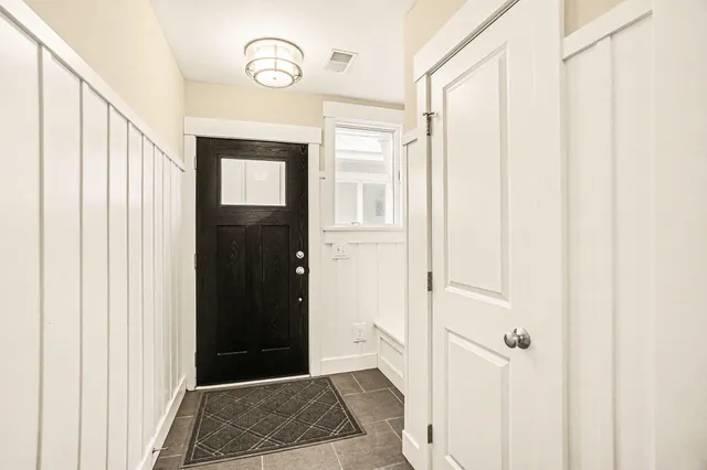 $539,900 | 920 West Savidge Street, Unit 6, Spring Lake, MI 49456