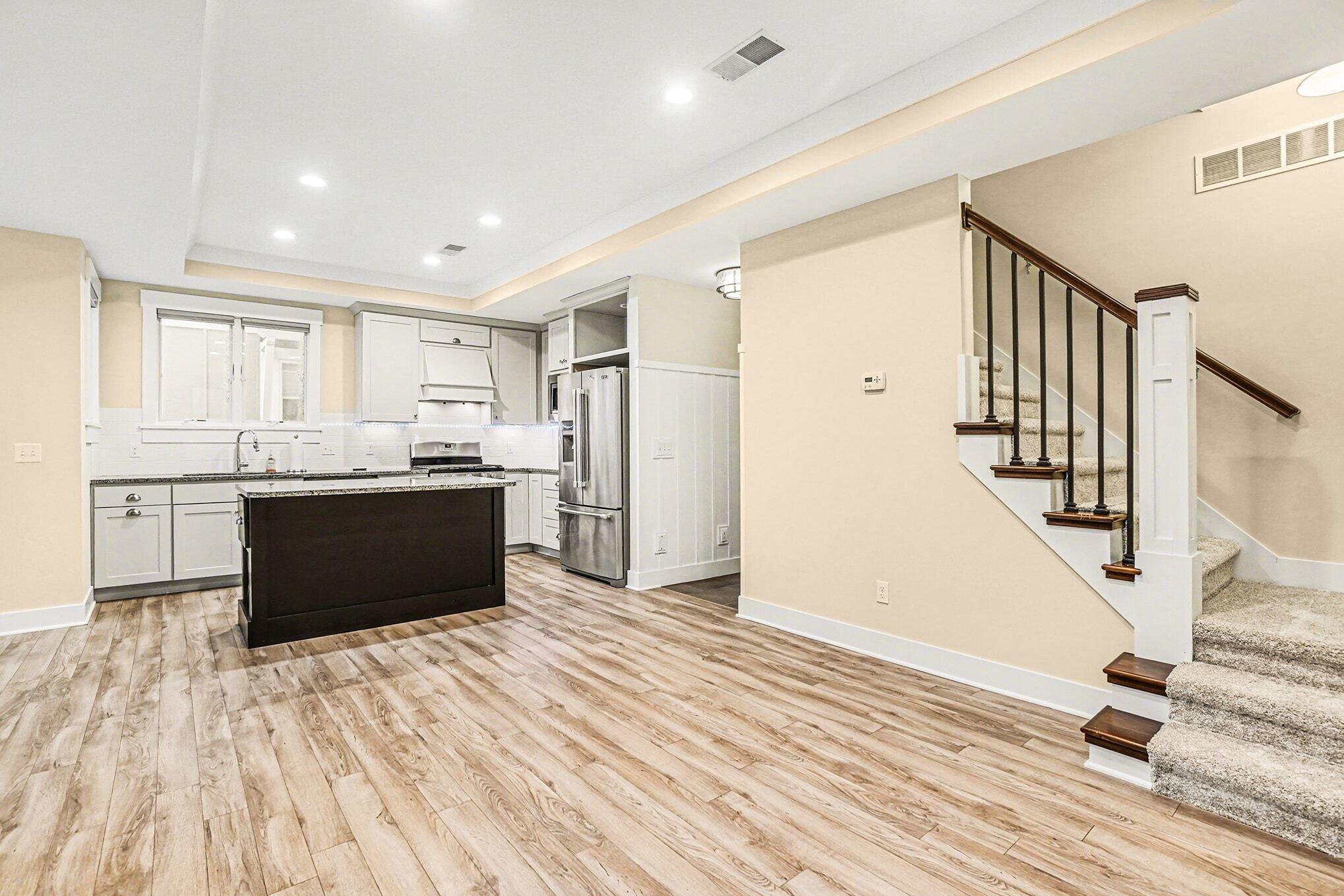 920 West Savidge Street, Unit 6 Spring Lake, MI 49456 - Photo 7 of 37 005_file_5799