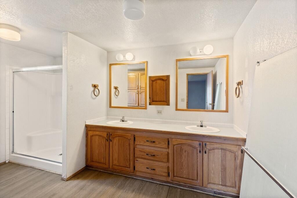 111 Norman Road Selma, OR 97538 - Photo 24 of 43 F1_Bathroom-1a_111-Norman-Rd