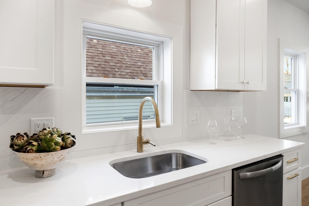 7 Bennett Street, Unit 2 Medford, MA 02155 - Photo 16 of 39