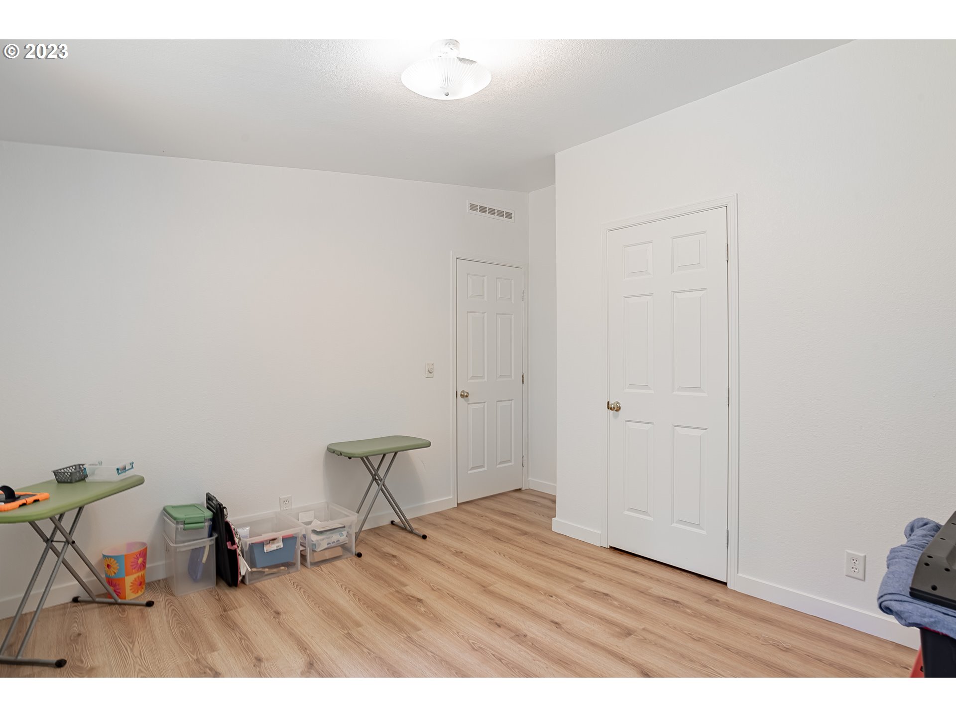 21 Nash Road White Salmon, WA 98672 - Photo 21 of 46 a view of an empty room and wooden floor
