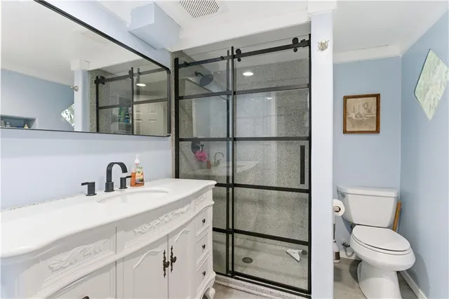 $369,900 | 9207 West 97th Street, Overland Park, KS 66212