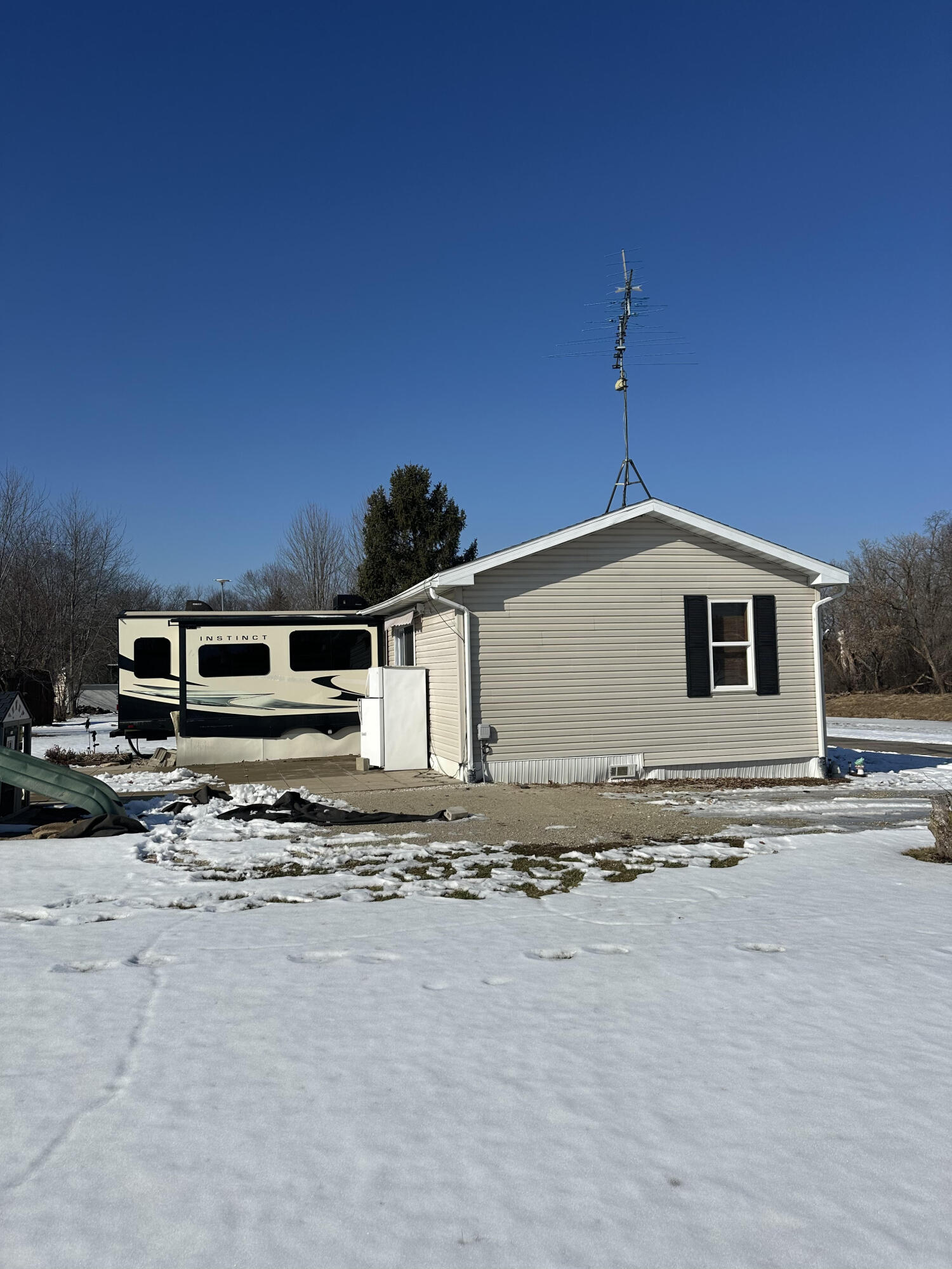 W4945 County Rd ES, Unit 126 Sugar Creek, WI 53121 - Photo 17 of 25 O