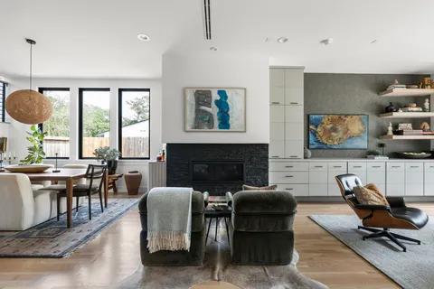 $1,395,000 | 935 Gardenia Drive, Houston, TX 77018