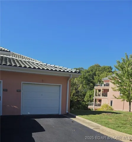 $429,900 | 342 North Port Dr Lake, Unit 342, Lake Ozark, MO 65049