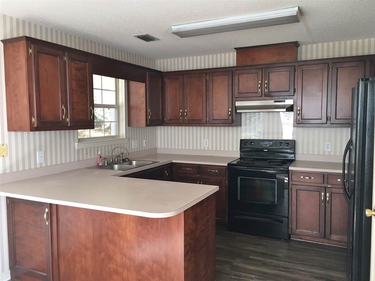 104 Highland Circle Daphne, AL 36526 - Photo 4 of 6