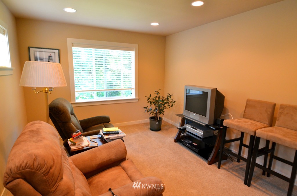 16632 37th Drive Southeast Bothell, WA 98012 - Photo 13 of 20