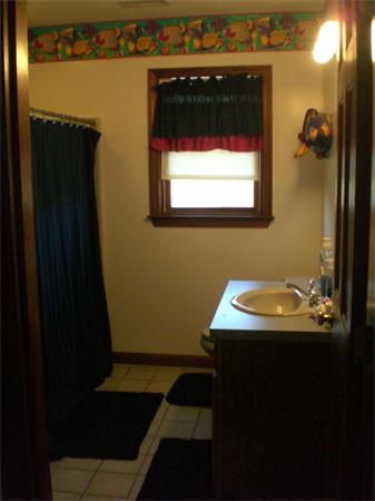 62 George Allen Road West Brookfield, MA 01585 - Photo 10 of 21 Gallery Image 10