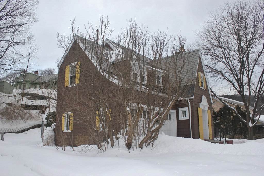 94 Wall Street Springfield, VT 05156 - Photo 3 of 19