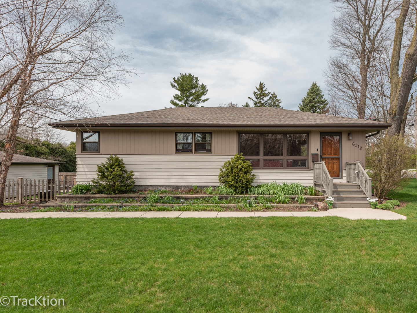 6112 Dunham Road Downers Grove, IL 60516 - Photo 1 of 29 Gallery Image 1