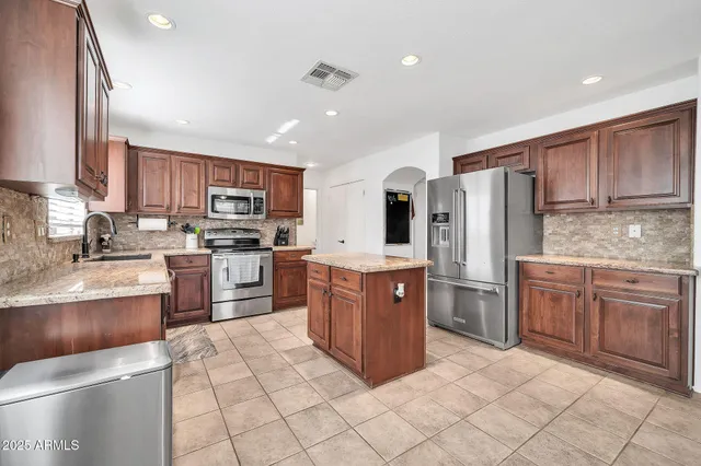 $639,000 | 20219 North 33rd Place, Phoenix, AZ 85050