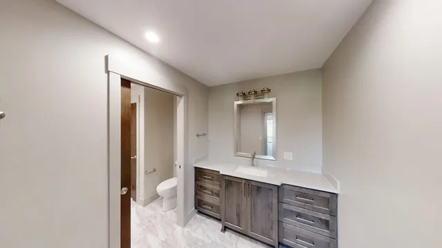 $889,900 | 2334 West 9th Street, Albert Lea, MN 56007