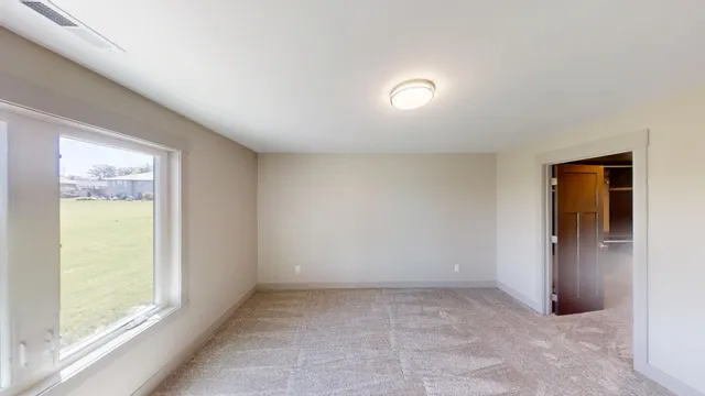 $889,900 | 2334 West 9th Street, Albert Lea, MN 56007