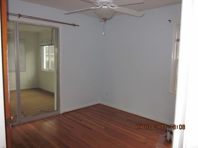 1791 Oxford Road Grosse Pointe, MI 48236 - Photo 6 of 9 31074410-5.JPG