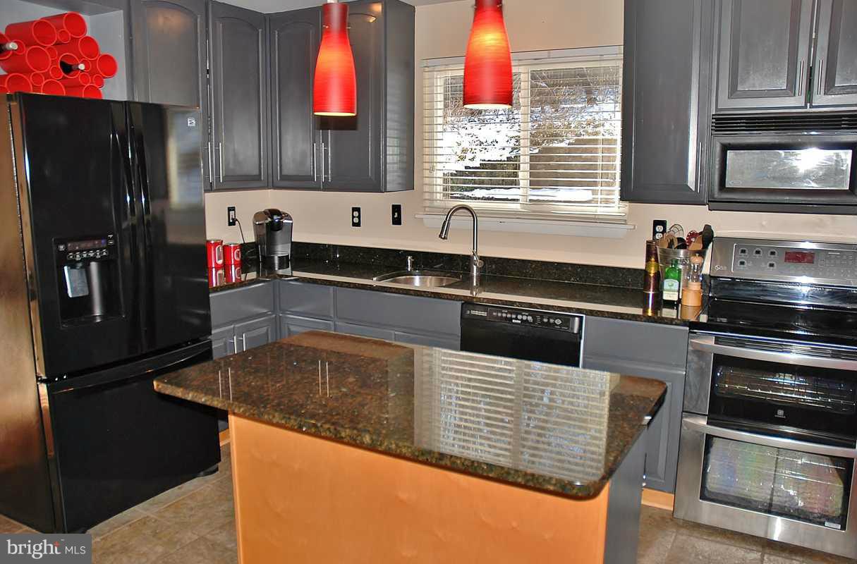 1721 Shilling Lane Silver Spring, MD 20906 - Photo 13 of 23 Kitchen