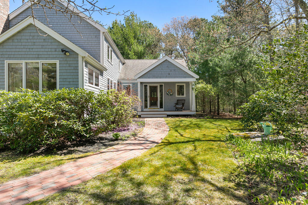 322 Wings Neck Road Pocasset, MA 02559 - Photo 7 of 67 IMG_6313