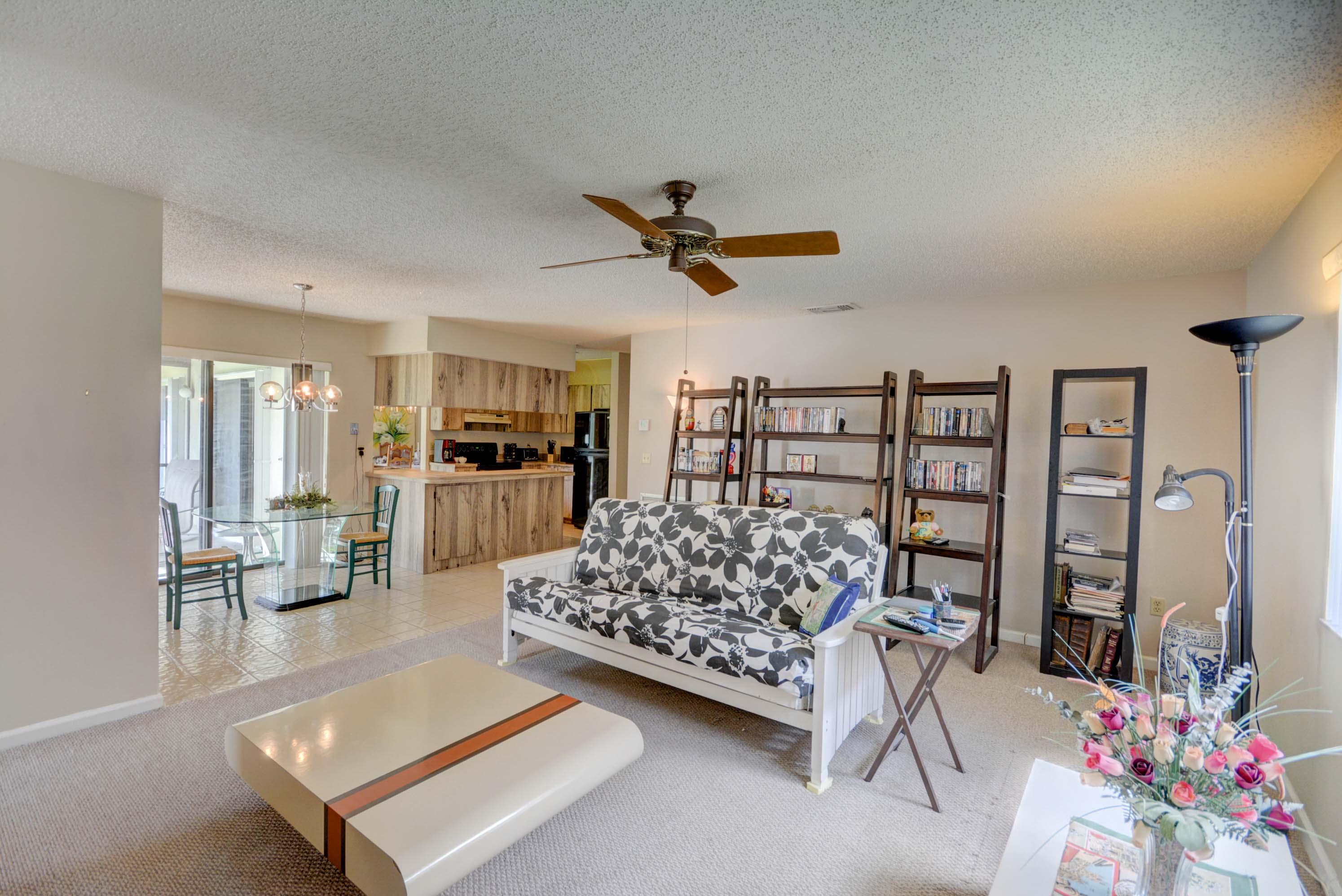 22953 Southwest 56th Avenue Boca Raton, FL 33433 - Photo 12 of 24 Family Room