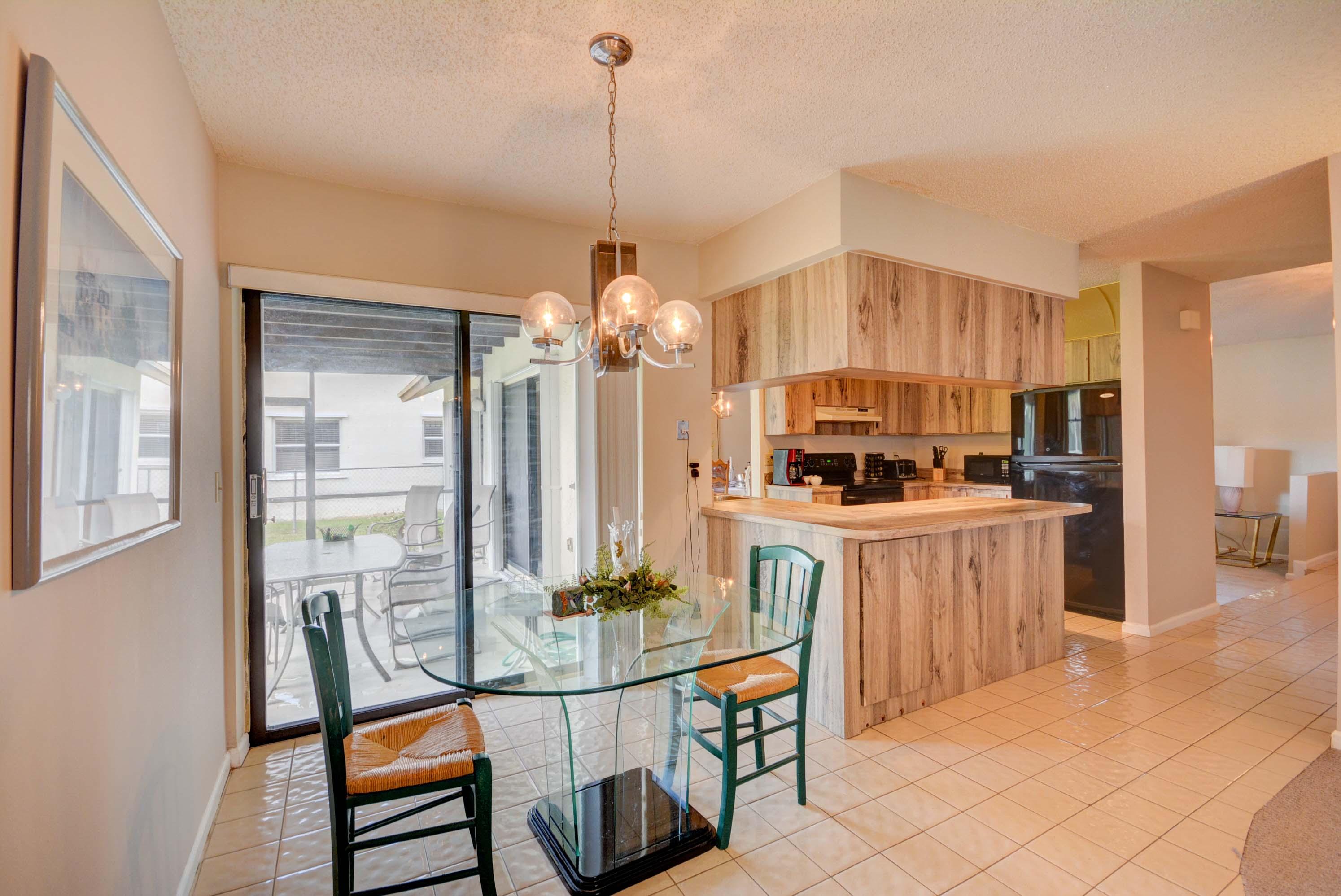 22953 Southwest 56th Avenue Boca Raton, FL 33433 - Photo 8 of 24 Kitchen and Breakfast Room